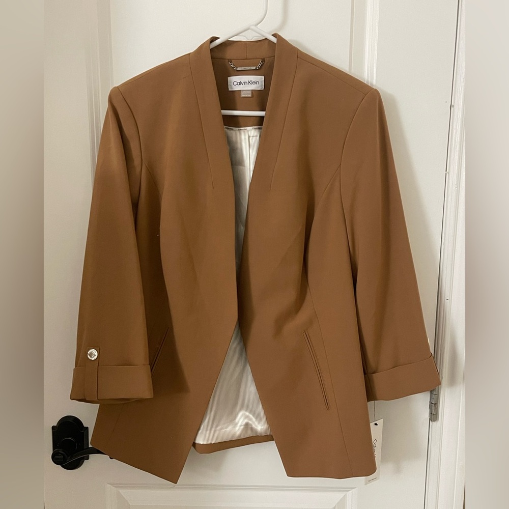 Calvin Klein Camel Blazer 1/4 Sleeve Gold Button Cuffs NWT Chic Workwear Jacket